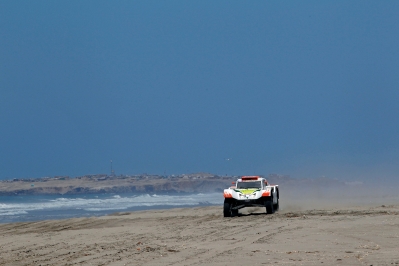 MOTORSPORT - DAKAR PERU CHILE ARGENTINA  2013 - STAGE 4 / ETAPE 4 - NAZCA (PER) TO AREQUIPA (PER) - 08/01/2013 - PHOTO : FREDERIC LE FLOC'H / DPPI - 
316 CHABOT RONAN ( FRANCE ) PILLOT GILLES ( FRANCE ) - SMG - TOYS MOTORS - SMG - ACTION