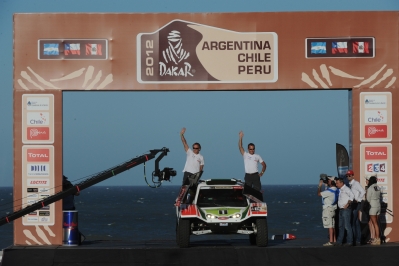 MOTORSPORT - DAKAR ARGENTINA CHILE PERU 2012 - SCRUTINEERING - MAR DEL PLATA (ARG) - 29 TO 31/11/2011- PHOTO : ERIC VARGIOLU / DPPI