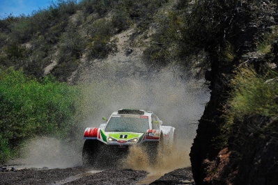 MOTORSPORT - DAKAR ARGENTINA CHILE  PERU 2012 - STAGE 2 - SANTA ROSA DE LA PAMPA (ARG) TO SAN RAFAEL (ARG) - 02/01/2012 - PHOTO: DPPI