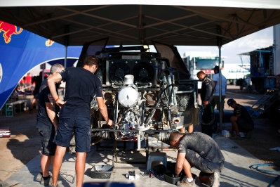 MOTORSPORT - DAKAR ARGENTINA BOLIVIA CHILE  2014 - STAGE 12 / ETAPE 12 - EL SALVADOR (CHI) - LA SERENA (CHI) - 17/01/2014 - PHOTO FREDERIC LE FLOCH / DPPI  - CHABOT RONAN (FRA) - SMG - AMBIANCE PORTRAIT