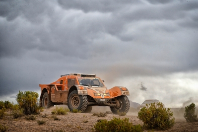 320 CHABOT Ronan (Fra) PILLOT Gilles (Fra) Smg action during the Dakar 2015 Argentina Bolivia Chile, Car Marathon Stage 7a / Auto Etape Marathon 7a, Iquique to Uyuni on January 10th 2015 at Iquique, Chile. Photo Frederic Le Floch / DPPI