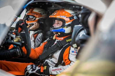 12401953_919137954838134_193596138903859482_o