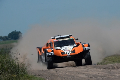 320 CHABOT Ronan (Fra) PILLOT Gilles (Fra) Smg action during the Dakar 2015 Argentina Bolivia Chile, Stage 1 / Etape 1 -  Buenos Aires to Villa Carlos Paz on January 4th 2015 at Buenos Aires, Argentina. Photo Eric Vargiolu / DPPI