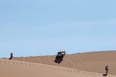 320 CHABOT Ronan (Fra) PILLOT Gilles (Fra) Smg action during the Dakar 2015 Argentina Bolivia Chile, Stage 4 / Etape 4 -  Chilecito to Copiapo on January 7th 2015 at Chilecito, Argentina. Photo Francois Flamand / DPP
