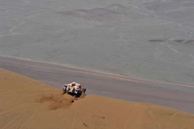 320 CHABOT Ronan (Fra) PILLOT Gilles (Fra) Smg action during the Dakar 2015 Argentina Bolivia Chile, Stage 4 / Etape 4 -  Chilecito to Copiapo on January 7th 2015 at Chilecito, Argentina. Photo DPPI