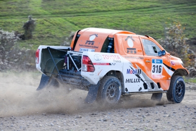 Toyota Hilux Dakar 2016