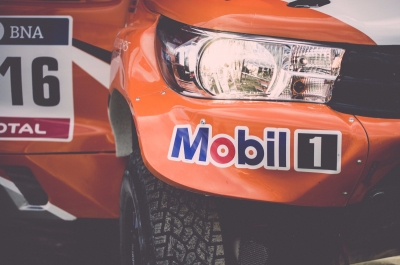 toys-motors-hilux-dakar-2000