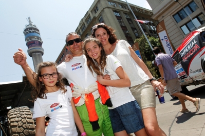 MOTORSPORT - DAKAR PERU CHILE ARGENTINA  2013 - FINISH / ARRIVEE - SANTIAGO (CHI) - 19/01/2013 - PHOTO :  FRANÃOIS FLAMAND / DPPI - 
CHABOT RONAN ( FRANCE ) - SMG - TOYS MOTORS - SMG - AMBIANCE - PORTRAIT PODIUM