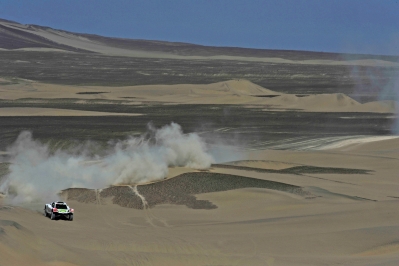 MOTORSPORT - DAKAR ARGENTINA CHILE PERU 2012 - STAGE 13 - NASCA (PER) TO PISCO (PER) - 14/01/2012 - PHOTO: DPPI